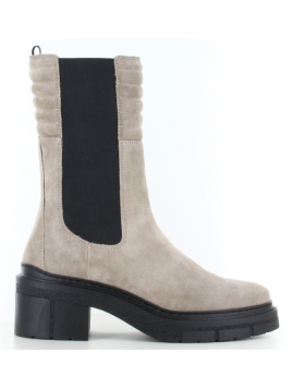 jina f21 baby suede taupe...